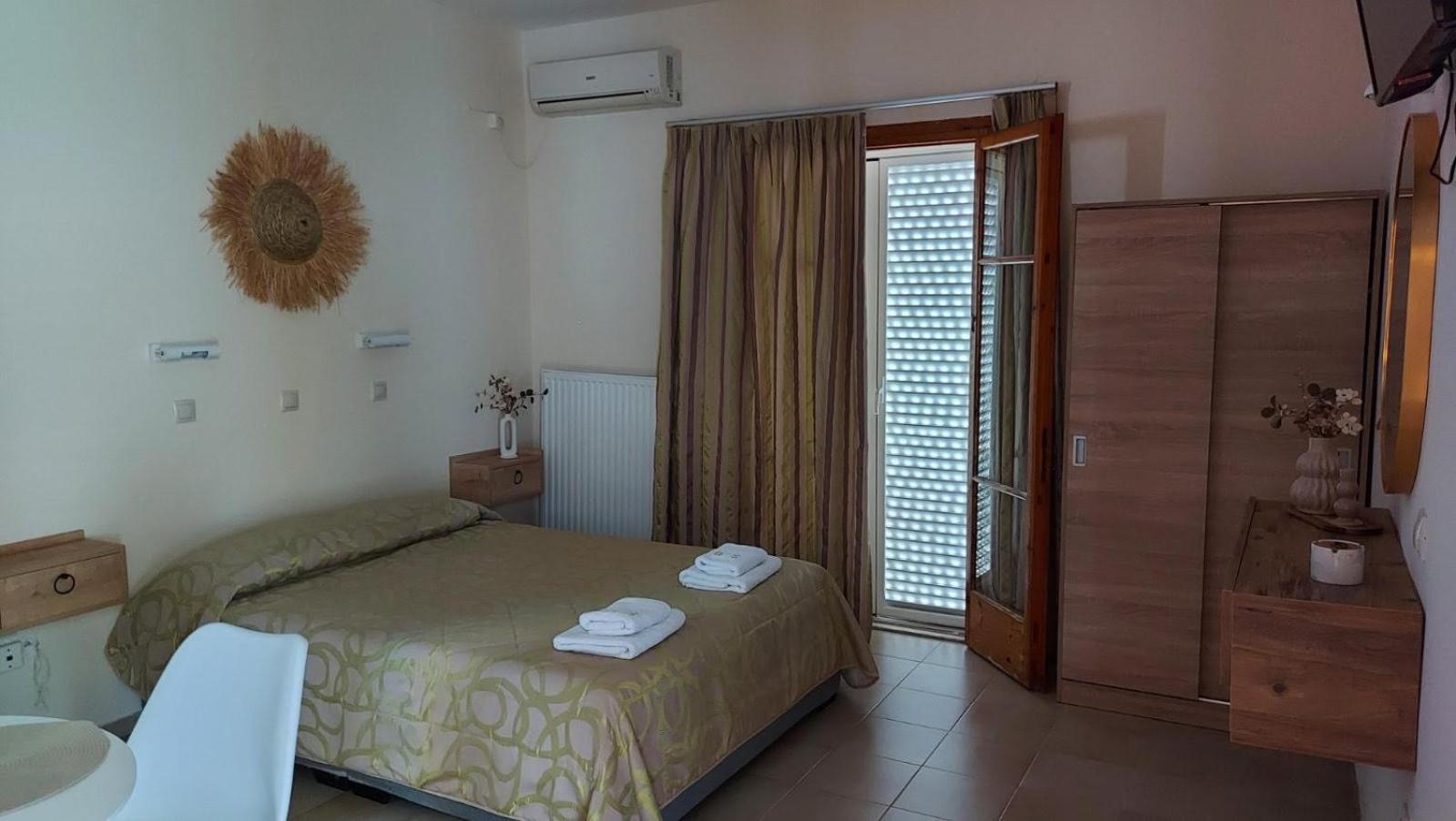 Sea Breeze Apartments Lixouri Luaran gambar