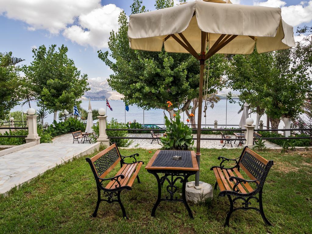 Sea Breeze Apartments Lixouri Luaran gambar