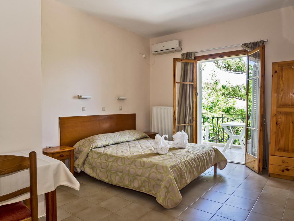 Sea Breeze Apartments Lixouri Luaran gambar